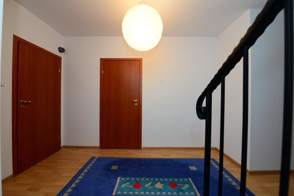 B&B Airport Modlin Nowy Dwór Mazowiecki Стая снимка