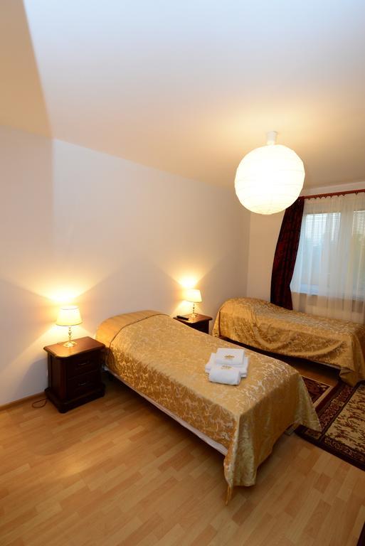 B&B Airport Modlin Nowy Dwór Mazowiecki Стая снимка