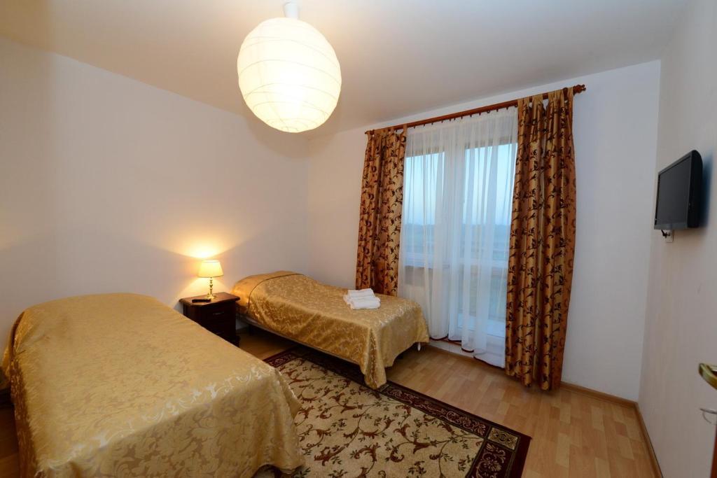 B&B Airport Modlin Nowy Dwór Mazowiecki Стая снимка