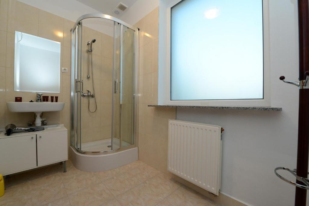 B&B Airport Modlin Nowy Dwór Mazowiecki Стая снимка